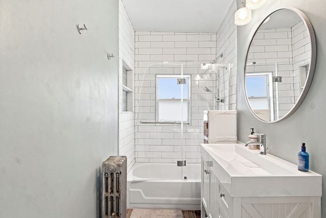 33 King Street 3, Boston, MA 02122