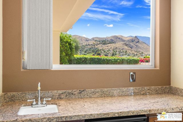 1691 Ponderosa Way, Palm Springs, CA 92264