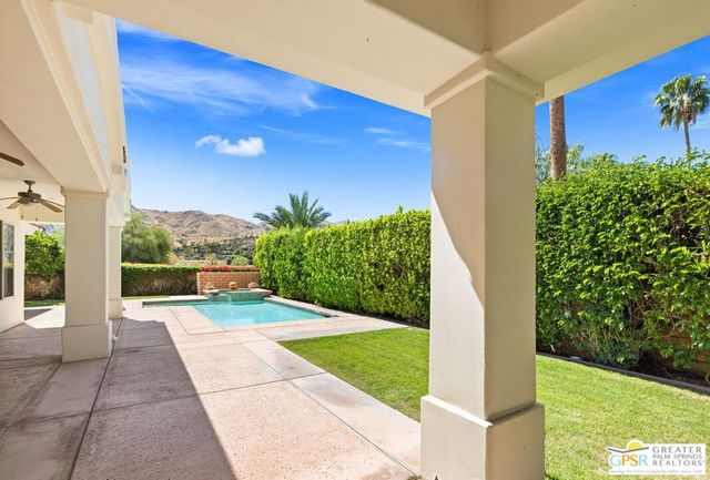1691 Ponderosa Way, Palm Springs, CA 92264
