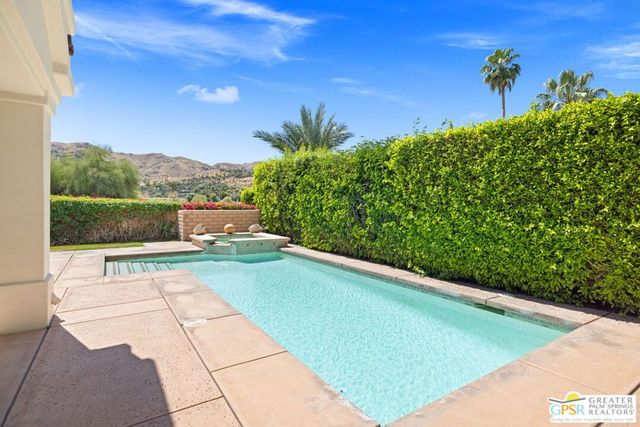 1691 Ponderosa Way, Palm Springs, CA 92264