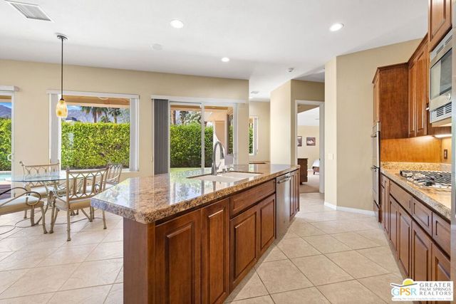 1691 Ponderosa Way, Palm Springs, CA 92264