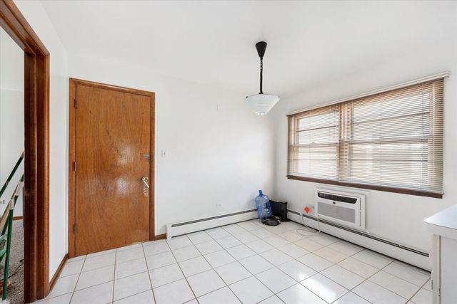 1114 N 11th Avenue, Melrose Park, IL 60160