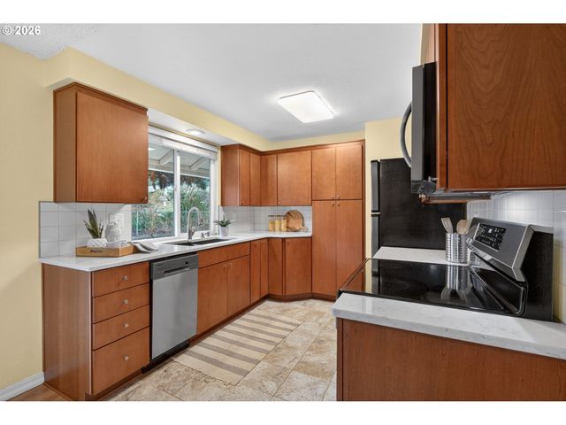 10005 Ne 9TH St, Vancouver, WA 98664