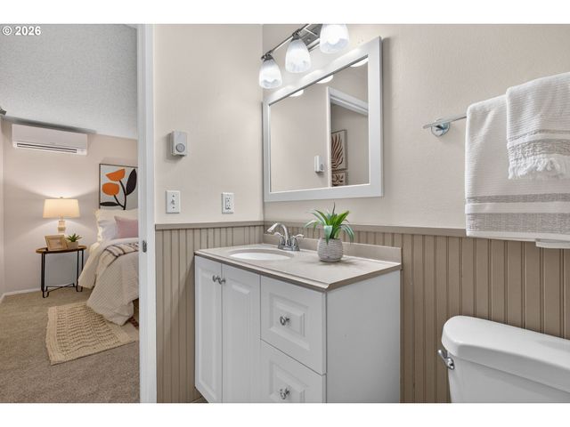 10005 Ne 9TH St, Vancouver, WA 98664