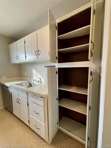 22907 Allen Court, St. Clair Shores, MI 48080