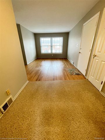 22907 Allen Court, St. Clair Shores, MI 48080