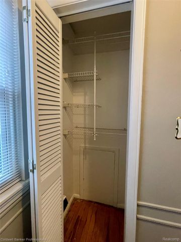 22907 Allen Court, St. Clair Shores, MI 48080