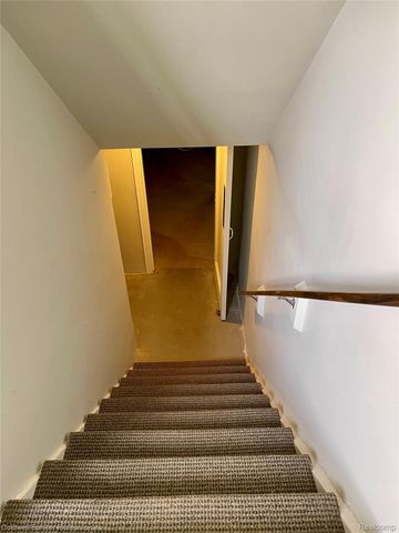 22907 Allen Court, St. Clair Shores, MI 48080