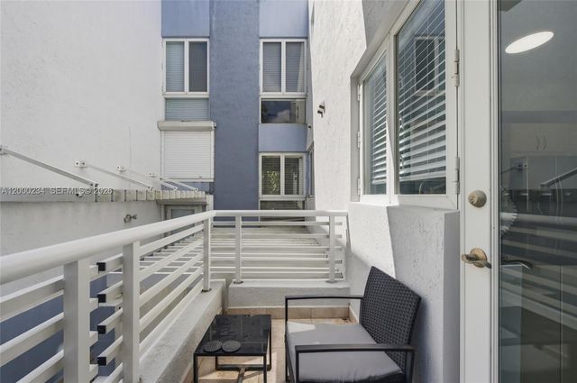 832 N Victoria Park Rd 832, Fort Lauderdale, FL 33304