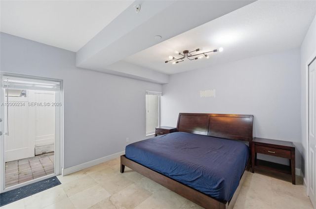 832 N Victoria Park Rd 832, Fort Lauderdale, FL 33304