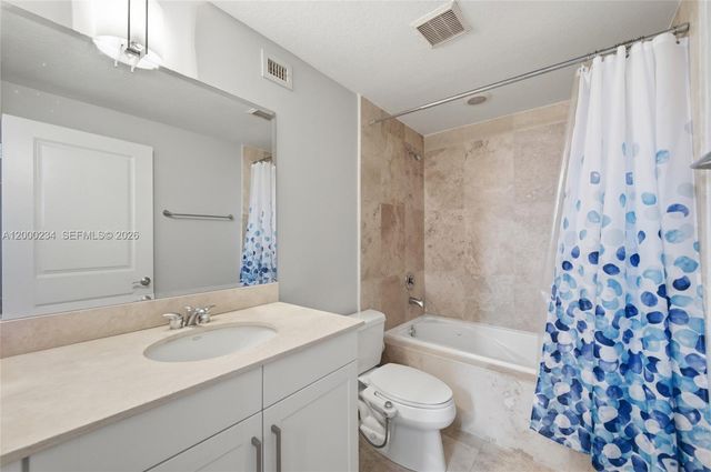 832 N Victoria Park Rd 832, Fort Lauderdale, FL 33304