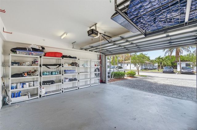 832 N Victoria Park Rd 832, Fort Lauderdale, FL 33304