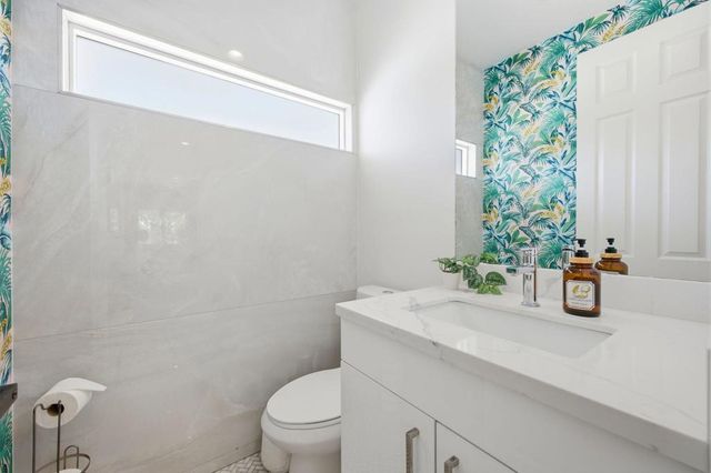 2800 E Vista Chino, Palm Springs, CA 92262