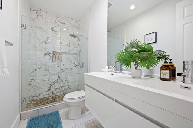 2800 E Vista Chino, Palm Springs, CA 92262
