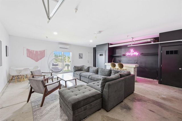 2800 E Vista Chino, Palm Springs, CA 92262