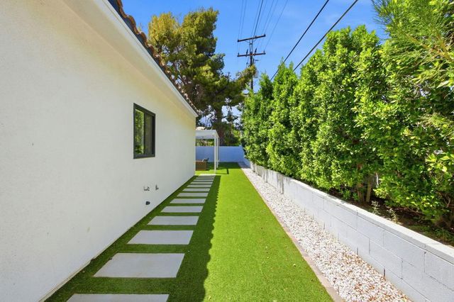 2800 E Vista Chino, Palm Springs, CA 92262