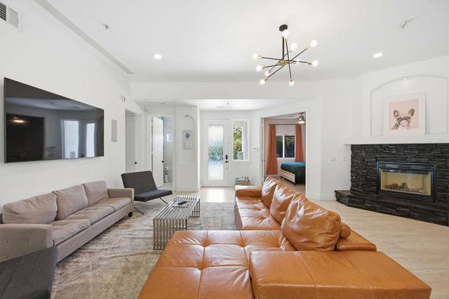 2800 E Vista Chino, Palm Springs, CA 92262
