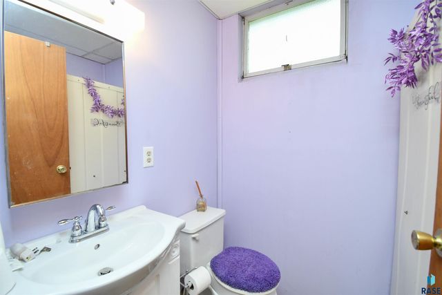 5900 W 50th St, Sioux Falls, SD 57106