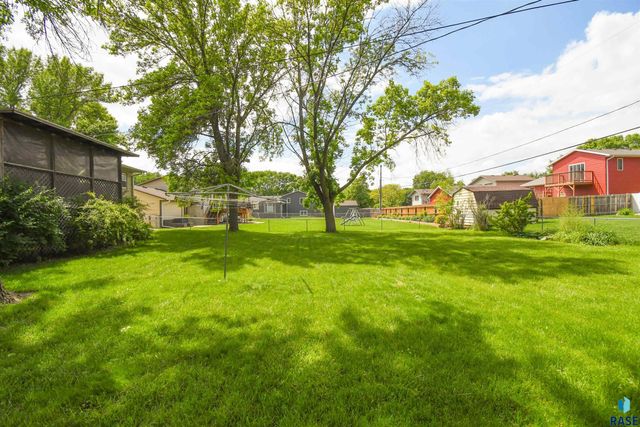 5900 W 50th St, Sioux Falls, SD 57106