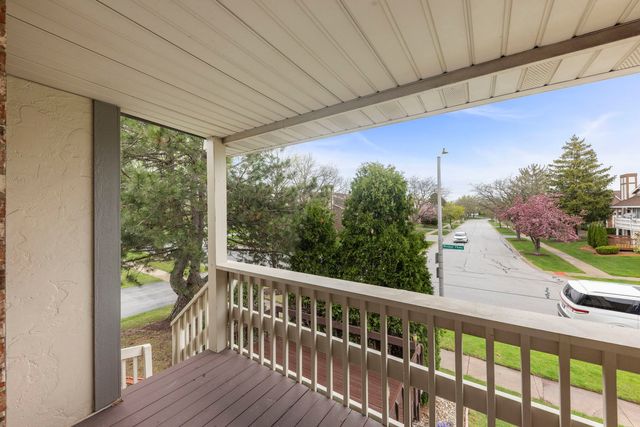 9371 Windsor Parkway 160, Tinley Park, IL 60487
