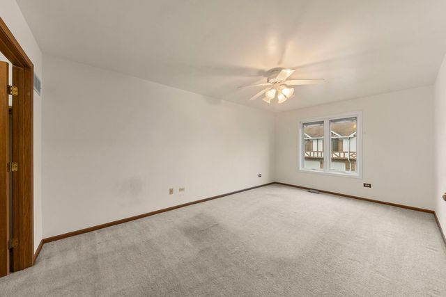 9371 Windsor Parkway 160, Tinley Park, IL 60487