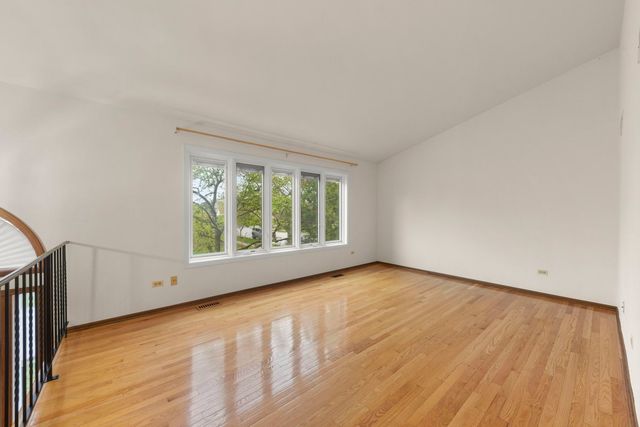 9371 Windsor Parkway 160, Tinley Park, IL 60487