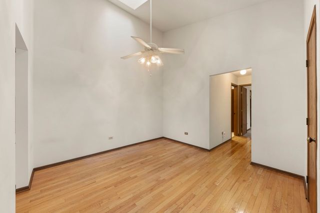 9371 Windsor Parkway 160, Tinley Park, IL 60487