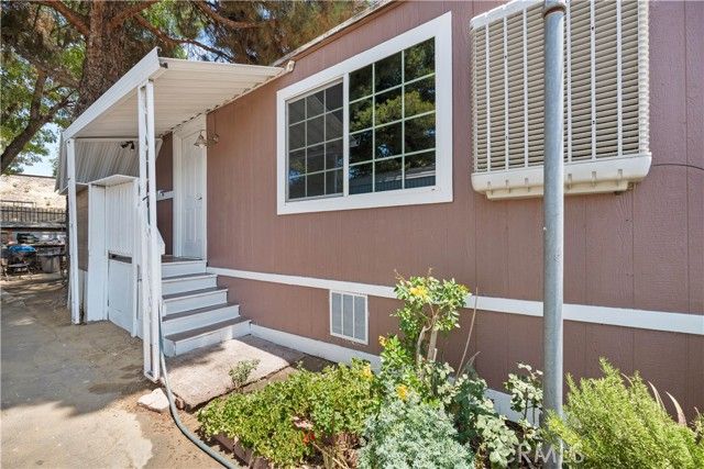 2640 W Rialto Ave Avenue 17, Rialto, CA 92410