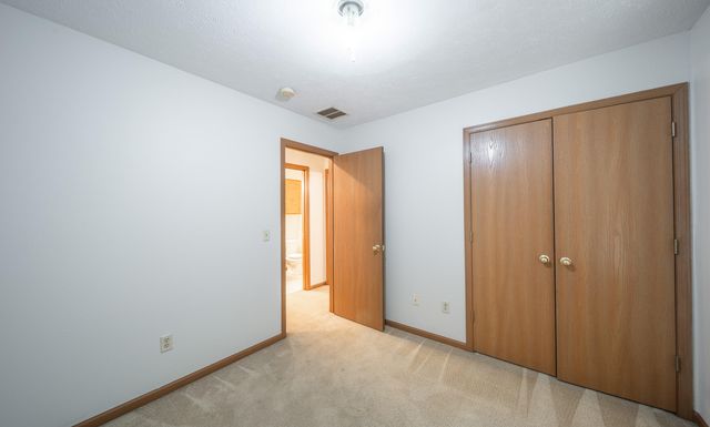 1628 E Adams Street, Springfield, MO 65803