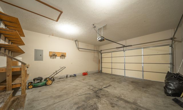 1628 E Adams Street, Springfield, MO 65803