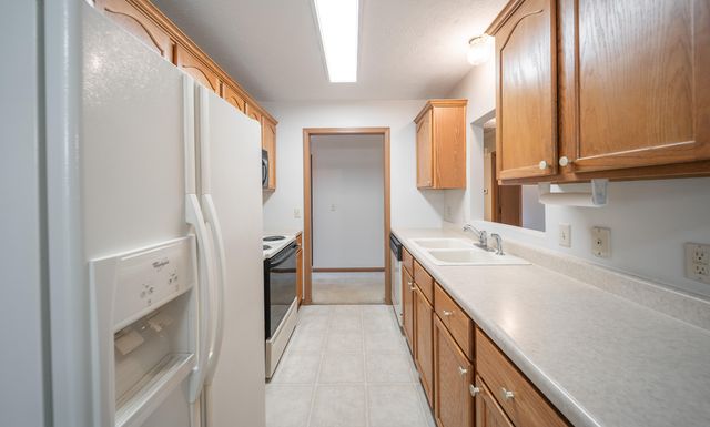 1628 E Adams Street, Springfield, MO 65803