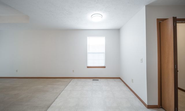 1628 E Adams Street, Springfield, MO 65803