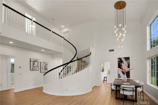 2029 Roadrunner Avenue, Newbury Park, CA 91320