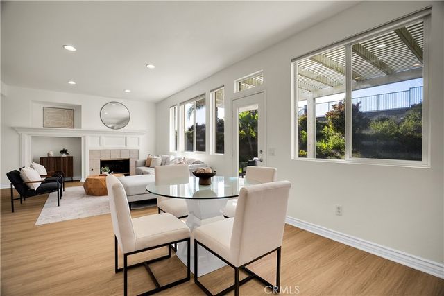 2029 Roadrunner Avenue, Newbury Park, CA 91320