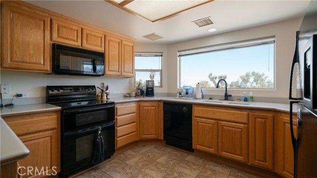 8920 Del Monte Avenue, Yucca Valley, CA 92284