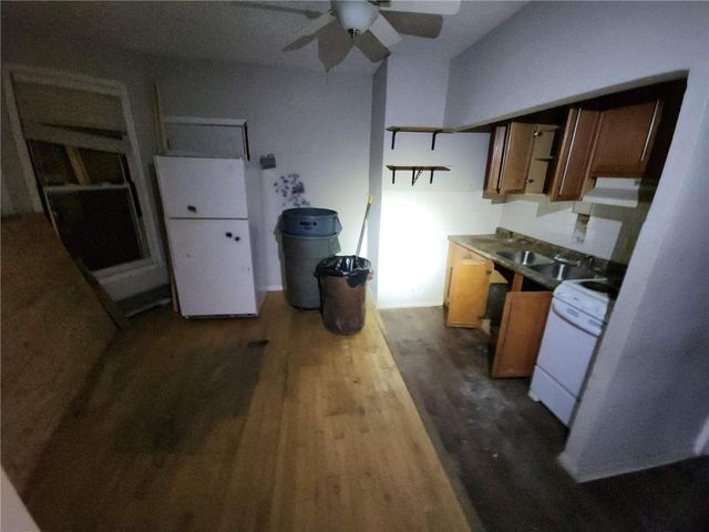 9 E 37th Street, Minneapolis, MN 55409