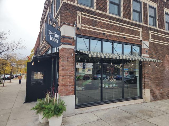 9 E 37th Street, Minneapolis, MN 55409