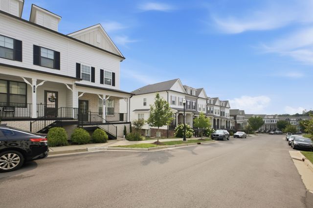 458 Portsdale Dr, Brentwood, TN 37027