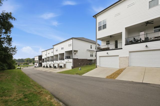 458 Portsdale Dr, Brentwood, TN 37027
