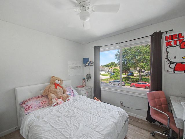 4675 Lakeside Circle, West Palm Beach, FL 33417
