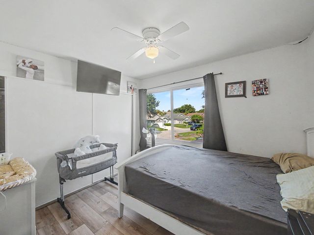 4675 Lakeside Circle, West Palm Beach, FL 33417