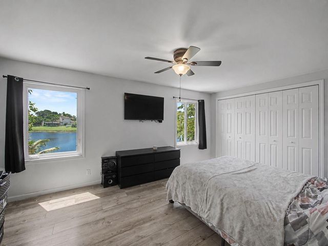4675 Lakeside Circle, West Palm Beach, FL 33417
