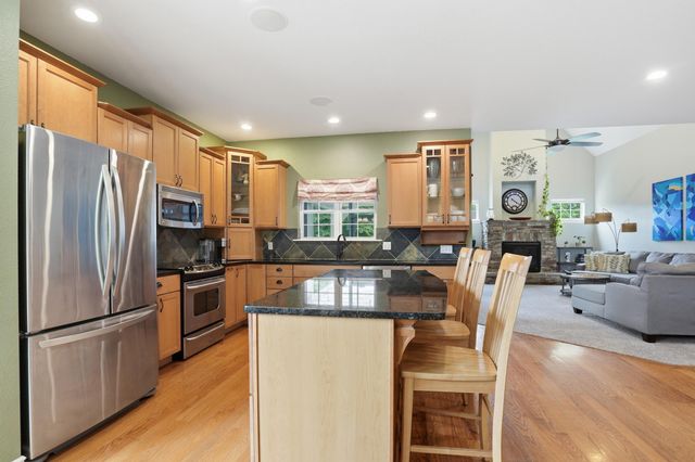 3409 N Fenwicke Street, Ozark, MO 65721