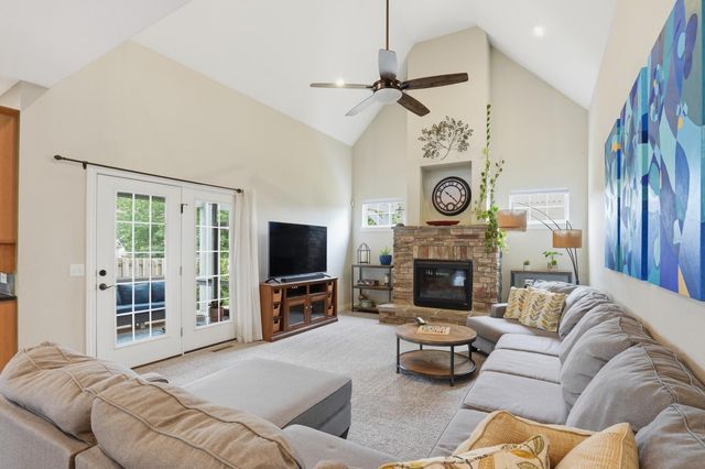 3409 N Fenwicke Street, Ozark, MO 65721
