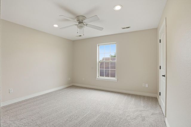 3409 N Fenwicke Street, Ozark, MO 65721