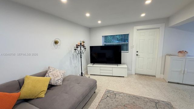 3781 Jackson Boulevard -, Fort Lauderdale, FL 33312