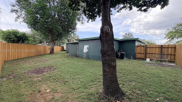 3781 Jackson Boulevard -, Fort Lauderdale, FL 33312