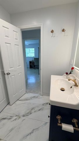 3781 Jackson Boulevard -, Fort Lauderdale, FL 33312