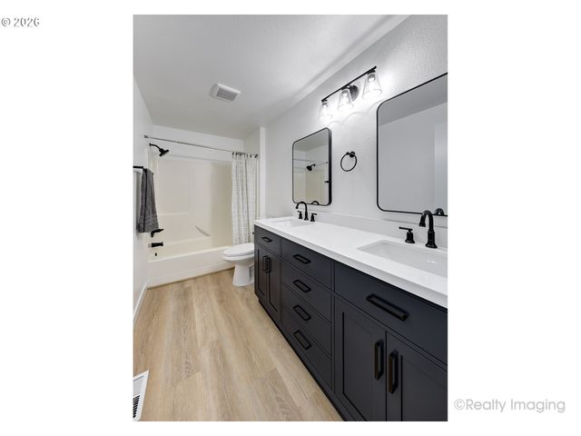 523 ROOSEVELT St, Oregon City, OR 97045