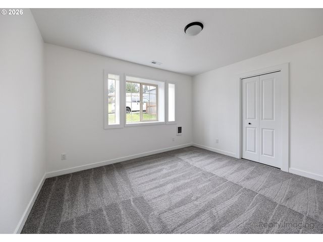 523 ROOSEVELT St, Oregon City, OR 97045